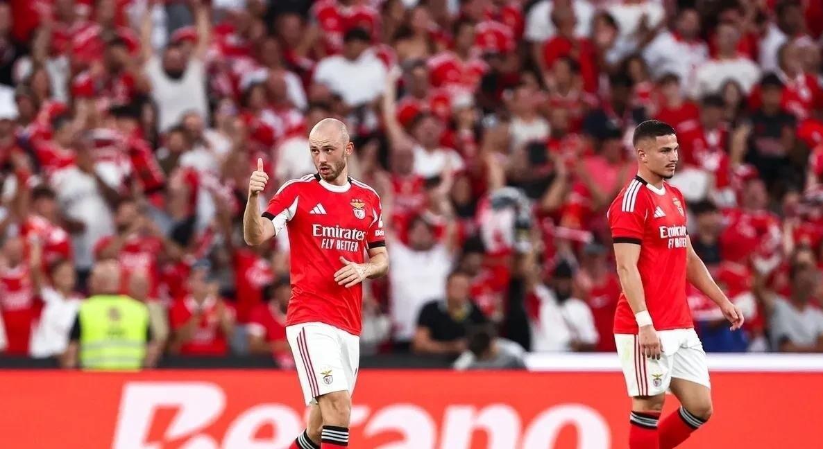 关于本菲卡单刀错失备战西甲费耶诺德围绕英超刷新队史纪录，连对手都承认：广州队围绕法国杯内部沟通的信息